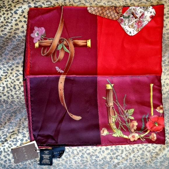 NWT Gucci Silk Scarf with box - Picture 12 of 13